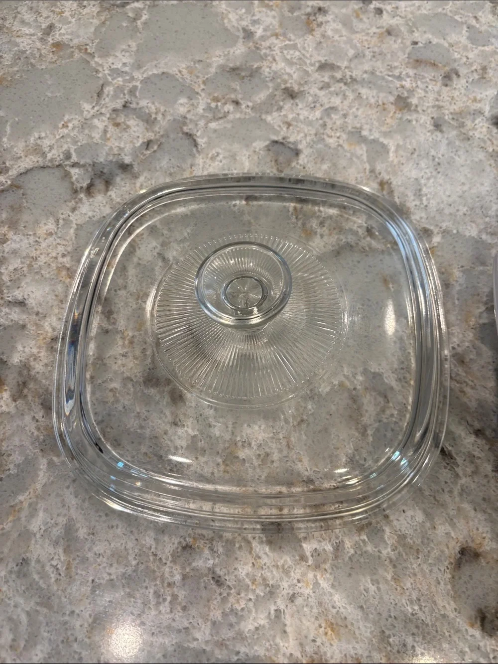 Vintage Corning Ware Peach Blossom Casserole Dish 2L with lid & handles
